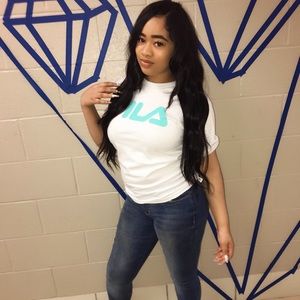 Meet your Posher, Kayla